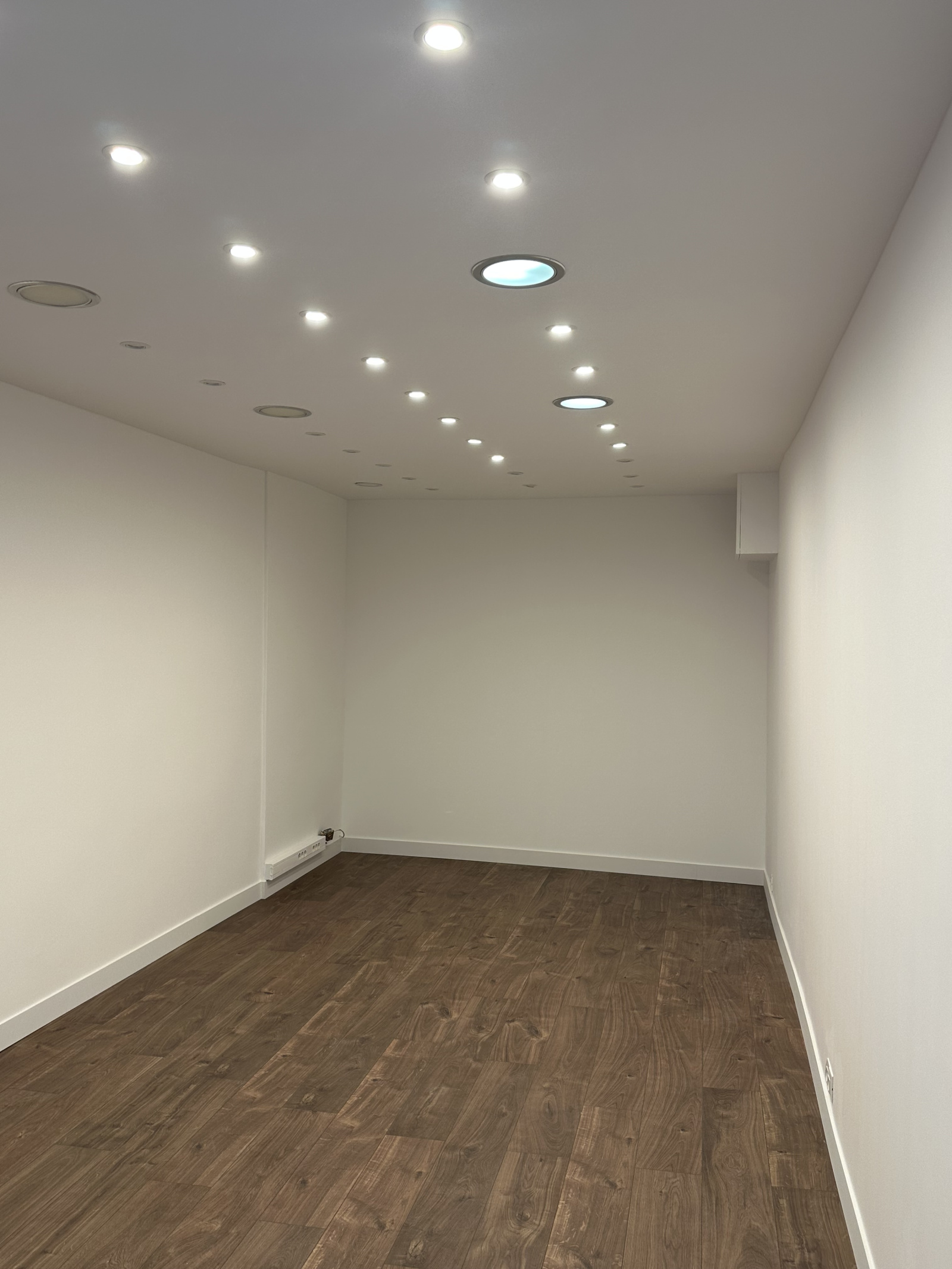 Image_3, Local commercial, Paris, ref :Boutique 102Aboukir