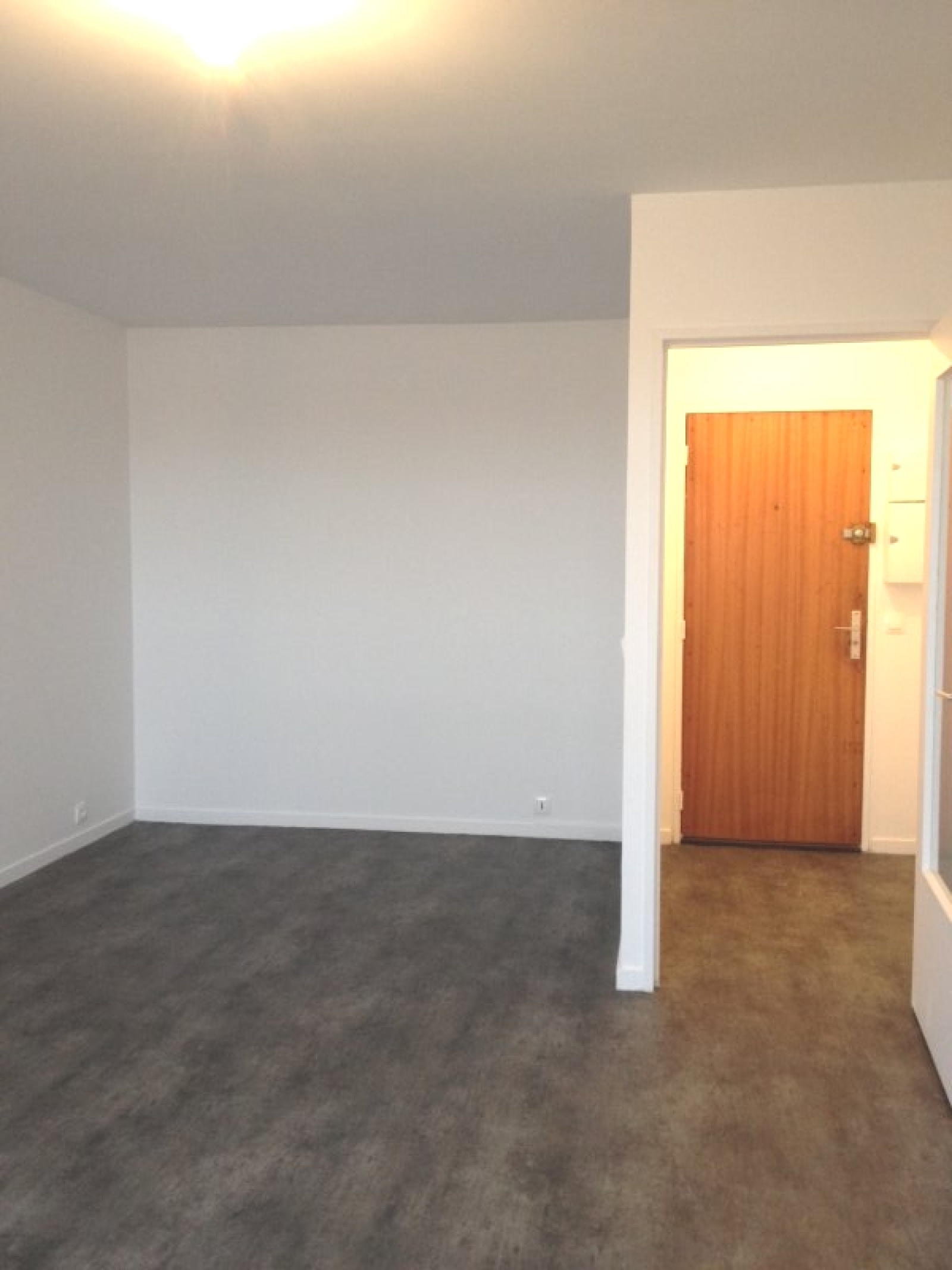 Image_6, Studio, Villejuif, ref :2FEUILLANTINES