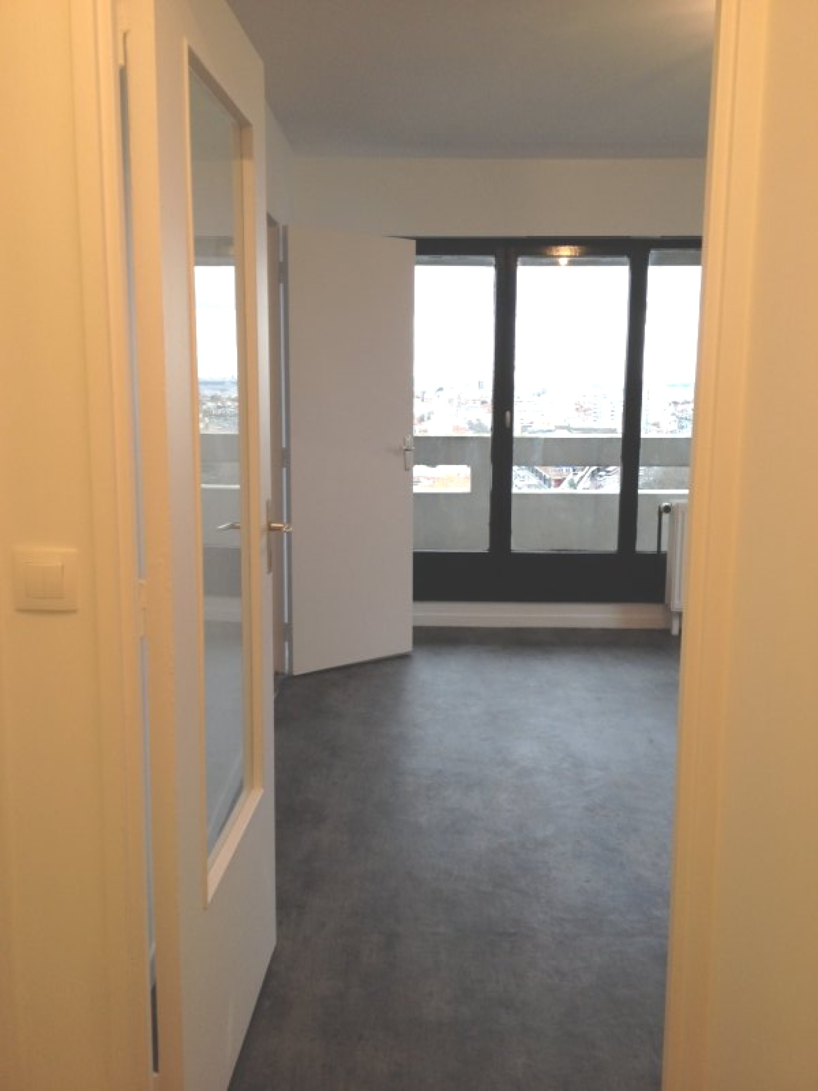 Image_4, Studio, Villejuif, ref :2FEUILLANTINES