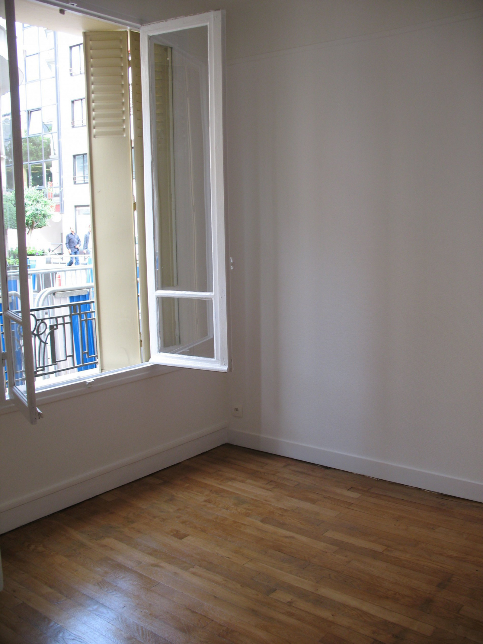 Image_1, Appartement, Levallois-Perret, ref :RDC38BROSSOLETTE