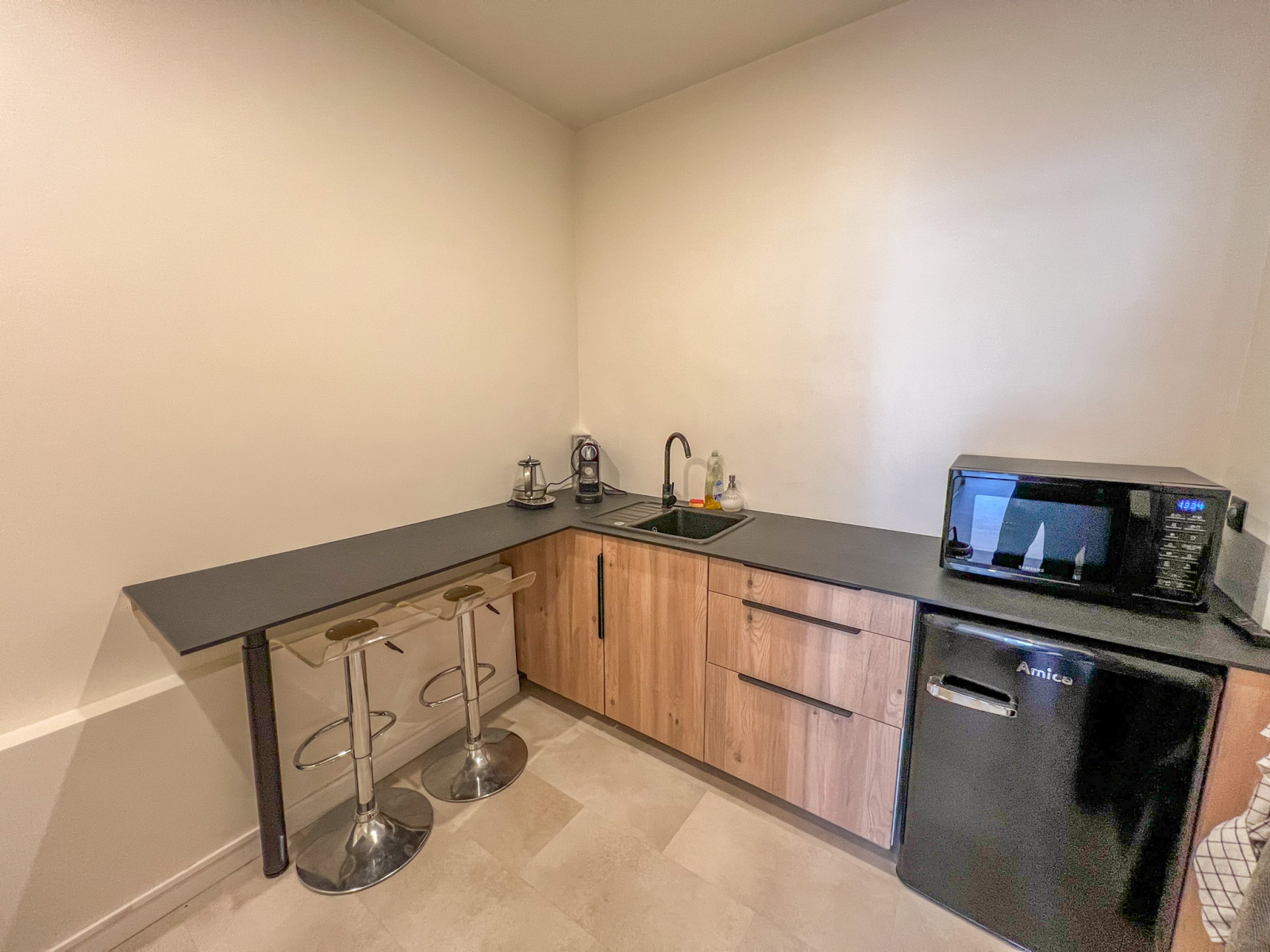 Image_11, Local professionnel, Le Mesnil-Saint-Denis, ref :307 lmsd 1