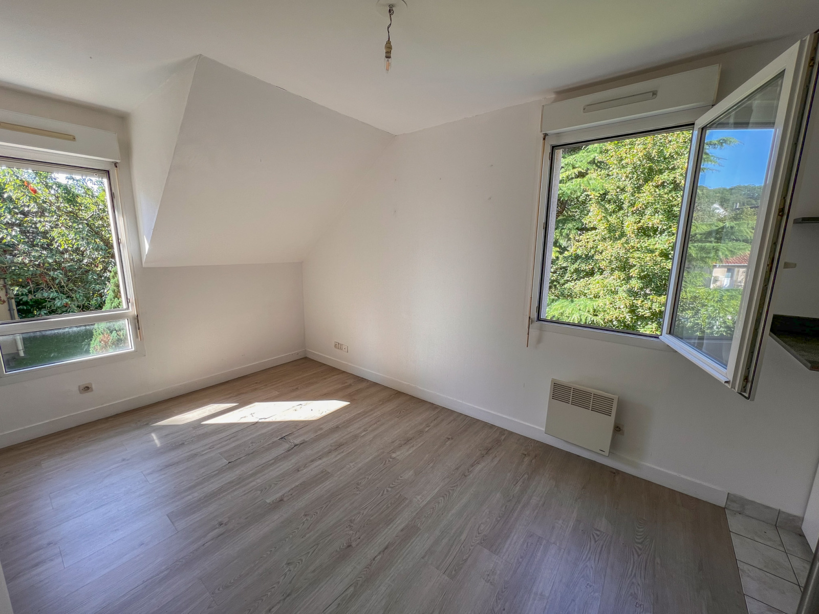 Image_7, Studio, Saint-Rémy-lès-Chevreuse, ref :229 A05 32