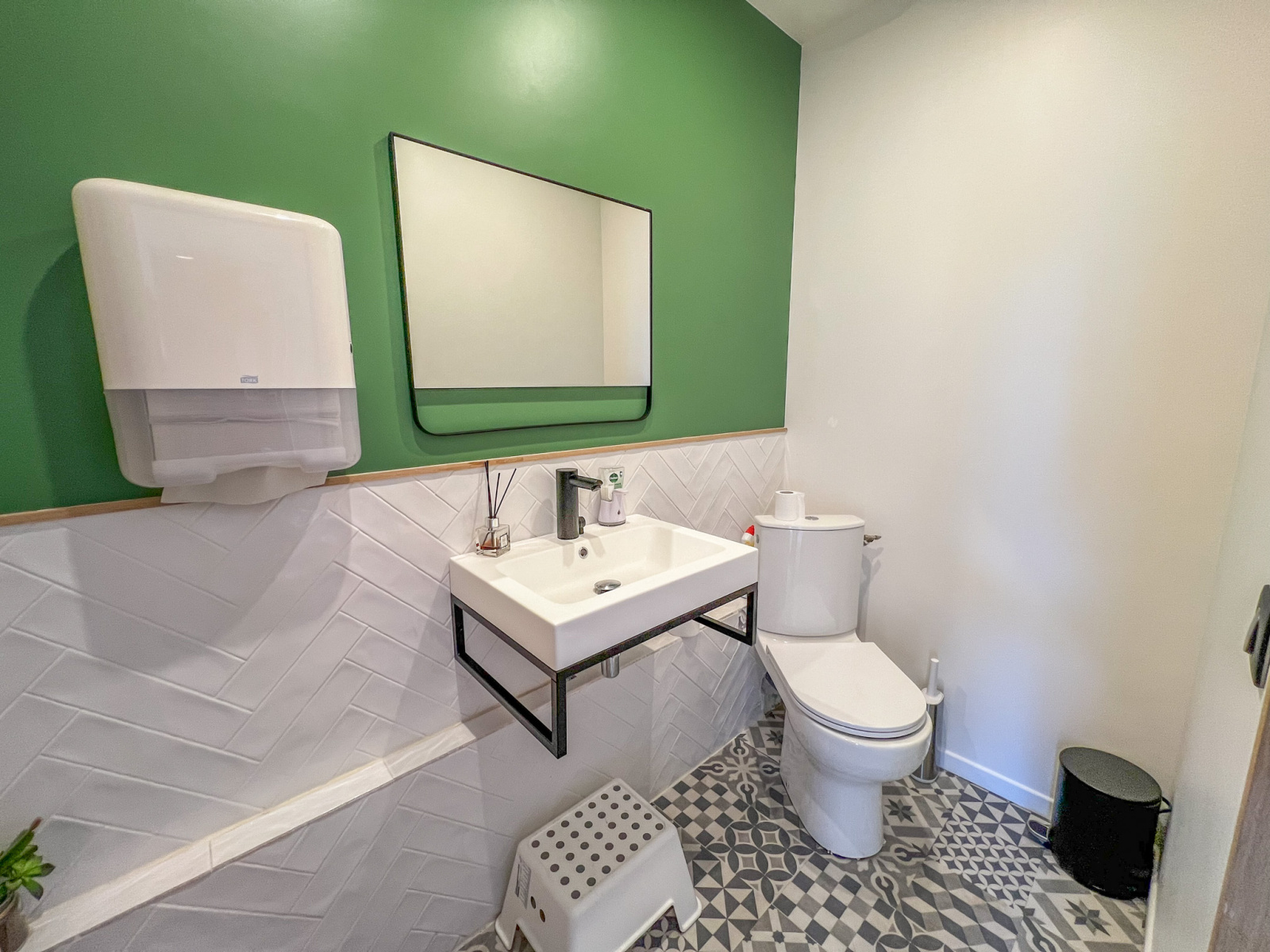 Image_6, Local professionnel, Le Mesnil-Saint-Denis, ref :bureau lmsd