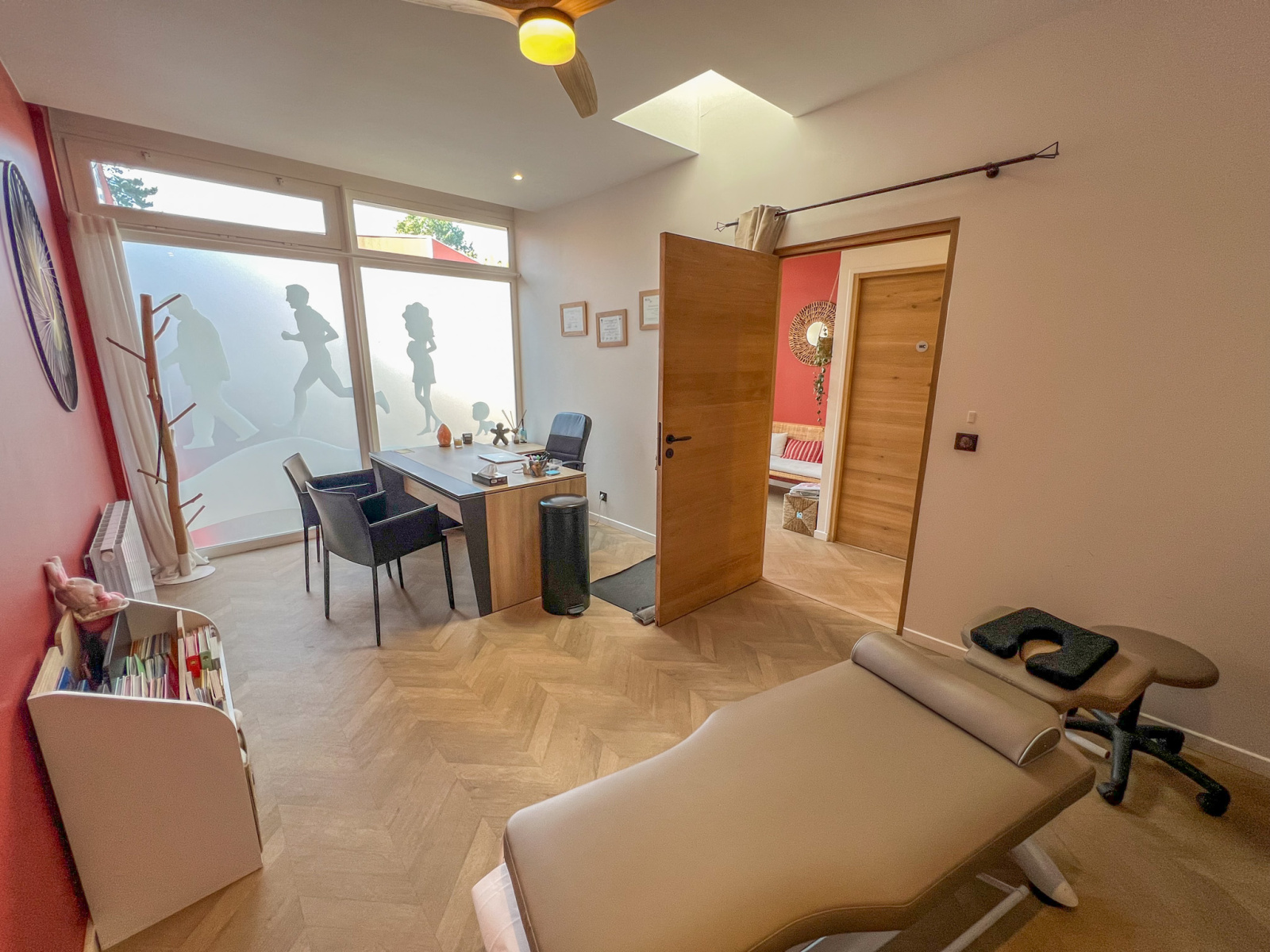 Image_1, Local professionnel, Le Mesnil-Saint-Denis, ref :307 lmsd